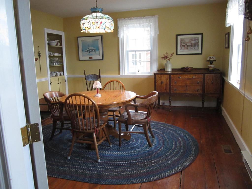 Grand Oak Manor Bed And Breakfast Granville Ferry ภายนอก รูปภาพ