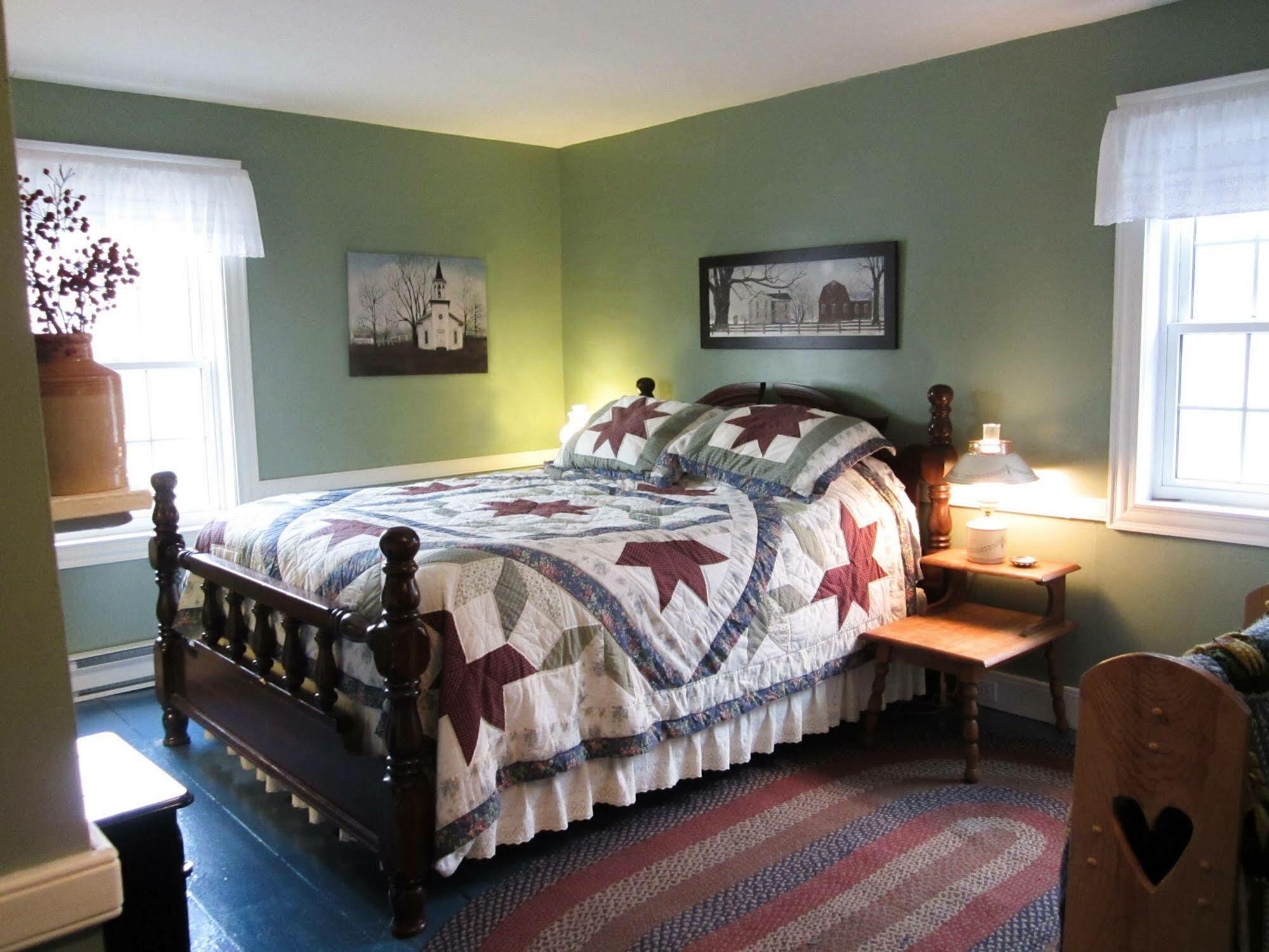 Grand Oak Manor Bed And Breakfast Granville Ferry ภายนอก รูปภาพ